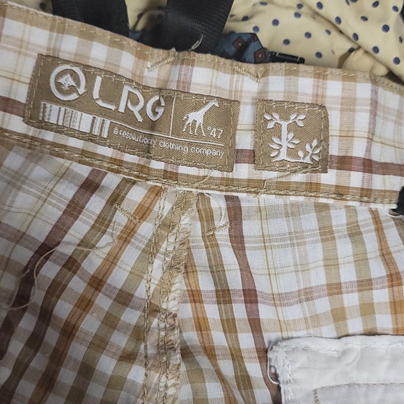 LRG Plaid Shorts - Picture 4 of 8